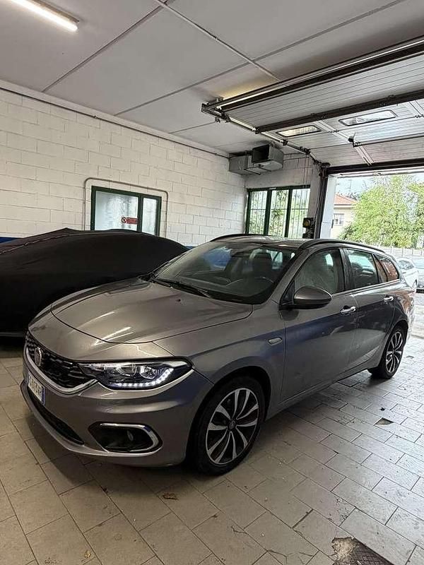 Usata Fiat Tipo Lounge 120 CV (88 kW) 2017 Other Station wagon