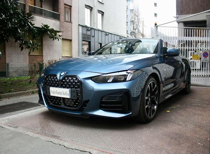Usata BMW 430 Cabriolet M Sport 245 CV (180 kW) 2024 Arctic race blue met. Cabrio