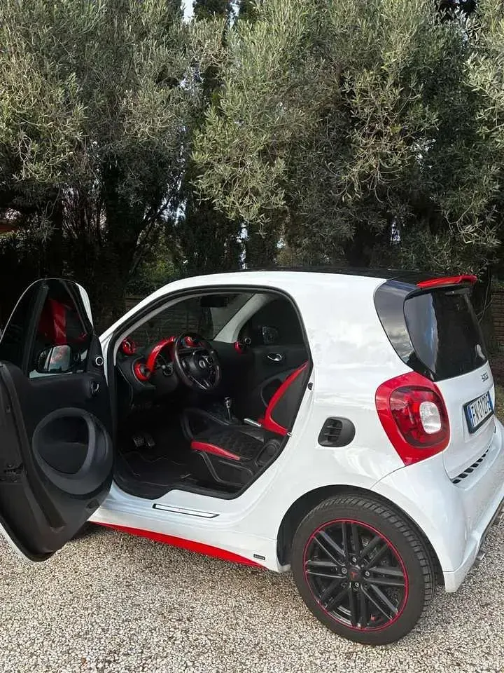 Usata Smart ForTwo Coupé Brabus 92 CV (67 kW) 2018 Bianco Coupé