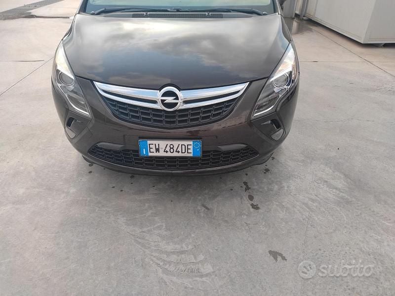 Usata Opel Zafira Tourer 131 CV (96 kW) 2015 Marrone Monovolume