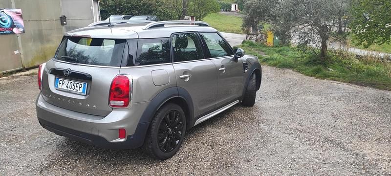Usata Mini Cooper D Countryman 115 CV (84 kW) 2018 Grigio SUV