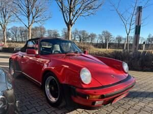 Usata Porsche 911 Carrera Cabriolet 207 CV (152 kW) 1985 Rosso Cabrio