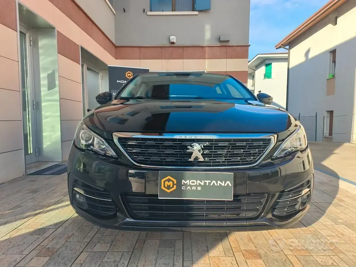 Usata Peugeot 308 Active 131 CV (96 kW) 2020 Nero perla metallizzato Station wagon