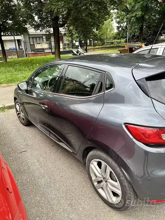 Usata Renault Clio 90 CV (66 kW) 2018 Utilitaria