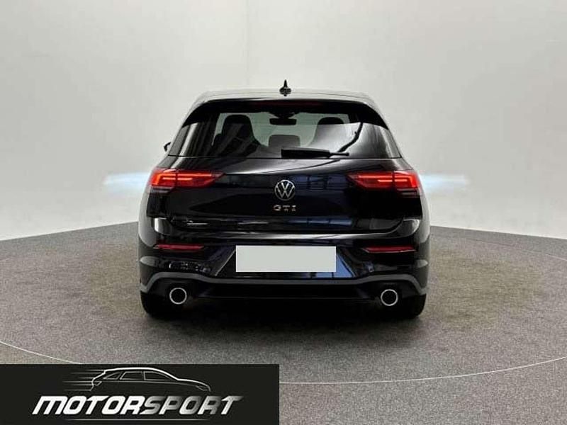 Usata VW Golf VIII GTI 245 CV (180 kW) 2024 Grenadill black Berlina