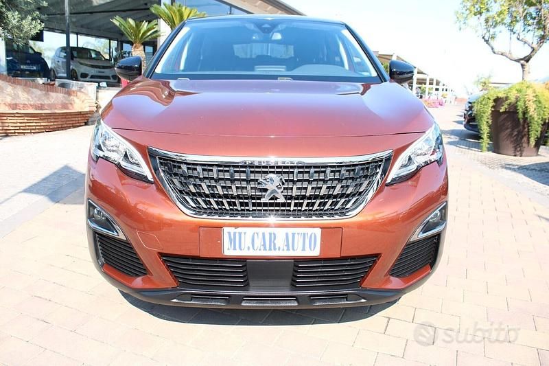 Usata Peugeot 3008 Allure 131 CV (96 kW) 2019 Arancione SUV
