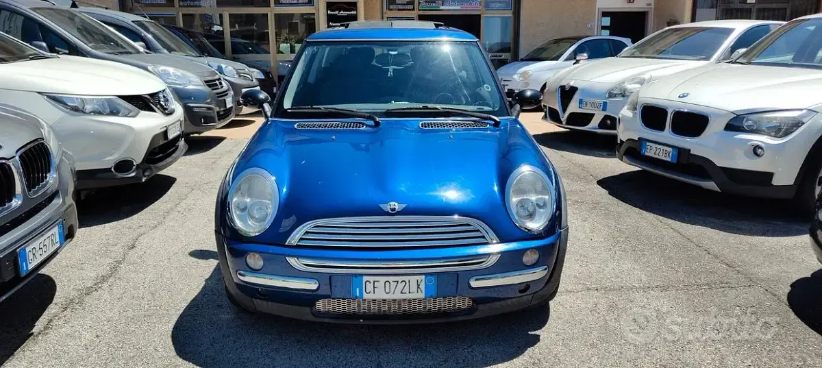 Usata Mini Cooper 120 CV (88 kW) 2009 Bluazzurro Utilitaria