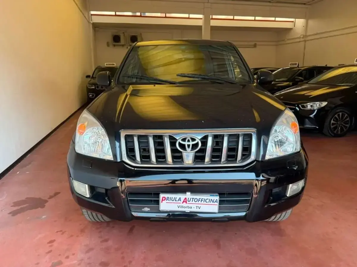Usata Toyota Land Cruiser Executive 166 CV (122 kW) 2005 Nero SUV
