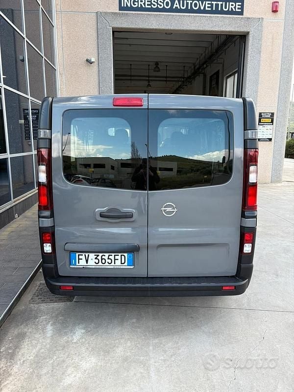 Usata Opel Vivaro S 120 CV (88 kW) 2019 Marrone Monovolume