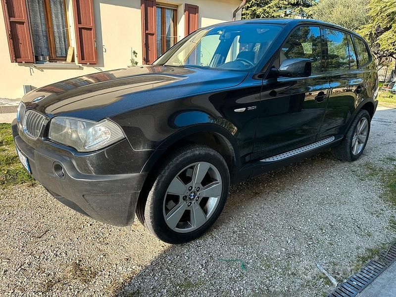 Nero Usata 2004 BMW X3 Efficient Dynamics SUV | 9000 € - Immagine 1/2