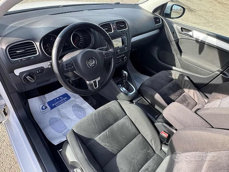 Usata VW Golf VI 105 CV (77 kW) 2011 Bianco Utilitaria
