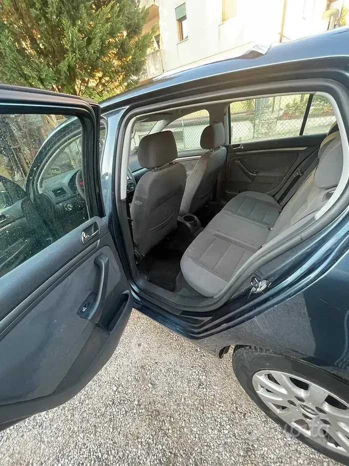 Usata VW Golf IV 105 CV (77 kW) 2004 Nero Berlina