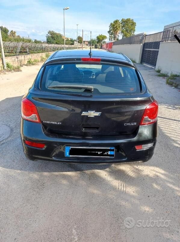 Usata Chevrolet Cruze 141 CV (103 kW) 2012 Nero Monovolume