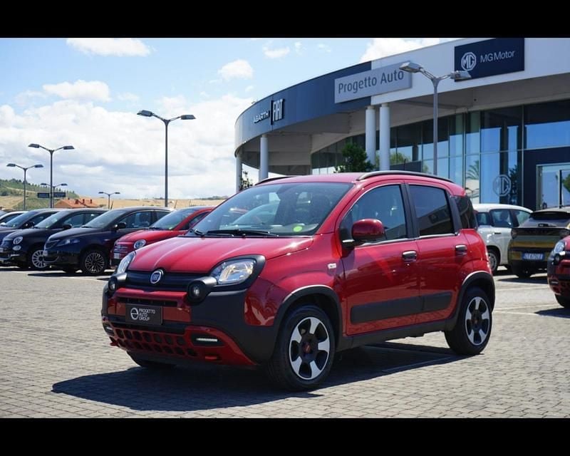 Usata Fiat Panda Cross Cross 69 CV (50 kW) 2024 Rosso Utilitaria