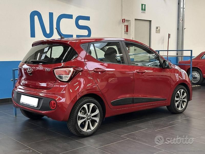 Usata Hyundai i10 Style 65 CV (47 kW) 2018 Rosso Utilitaria