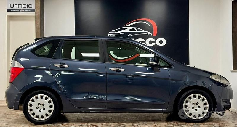 Usata Honda FR-V Executive 140 CV (102 kW) 2006 Grigio Monovolume