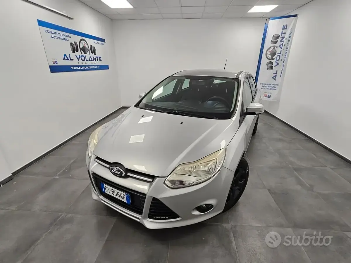 Usata Ford Focus Titanium 125 CV (91 kW) 2014 Grigio Berlina