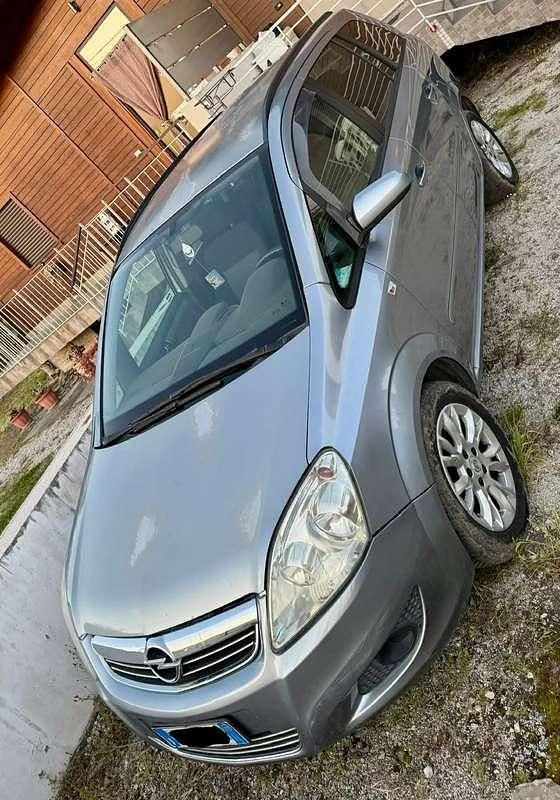 Usata Opel Zafira Edition 150 CV (110 kW) 2010 Grigio Monovolume