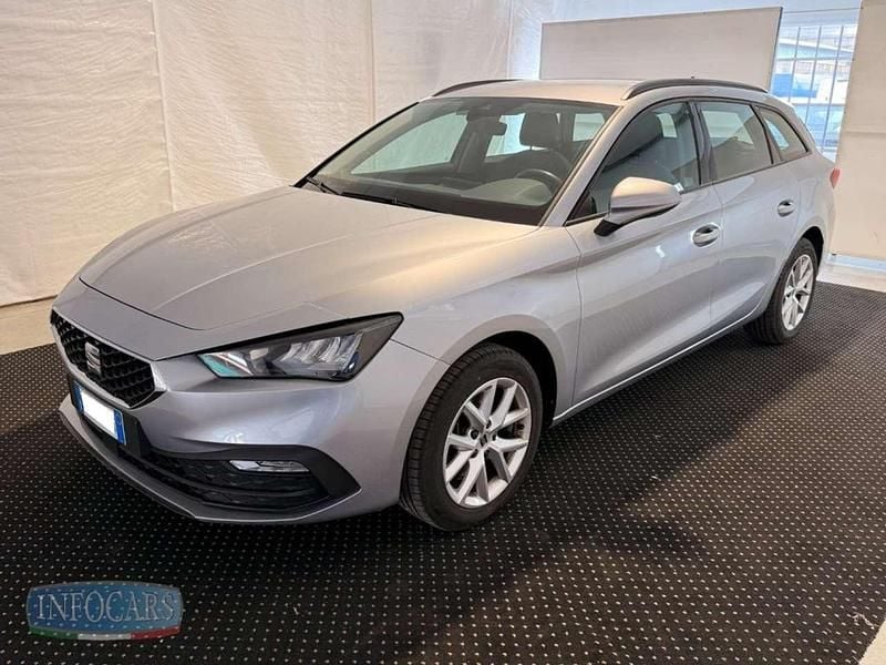 Usata Seat Leon Style 116 CV (85 kW) 2023 Argento metallizzato Station wagon