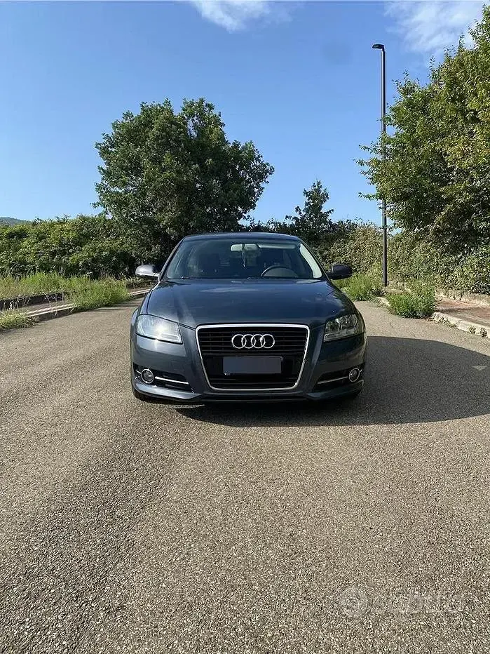 Usata Audi A3 90 CV (66 kW) 2011 Bluazzurro Utilitaria