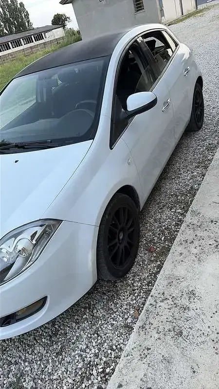 Usata Fiat Bravo Dynamic 105 CV (77 kW) 2012 Utilitaria