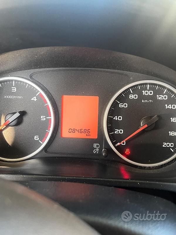 Usata Mitsubishi L 154 CV (113 kW) 2019 Bianco SUV