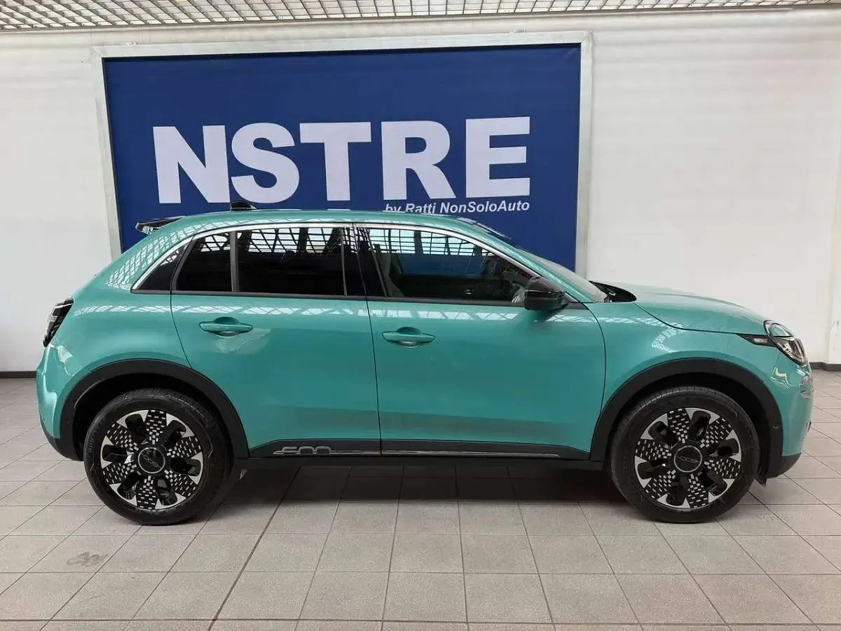 Nuova Fiat 600 La Prima 136 CV (100 kW) 2025 Other SUV