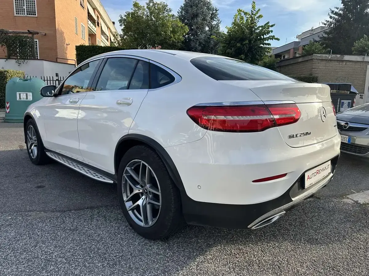 Usata Mercedes GLC250 AMG 204 CV (150 kW) 2018 Silver metallic SUV