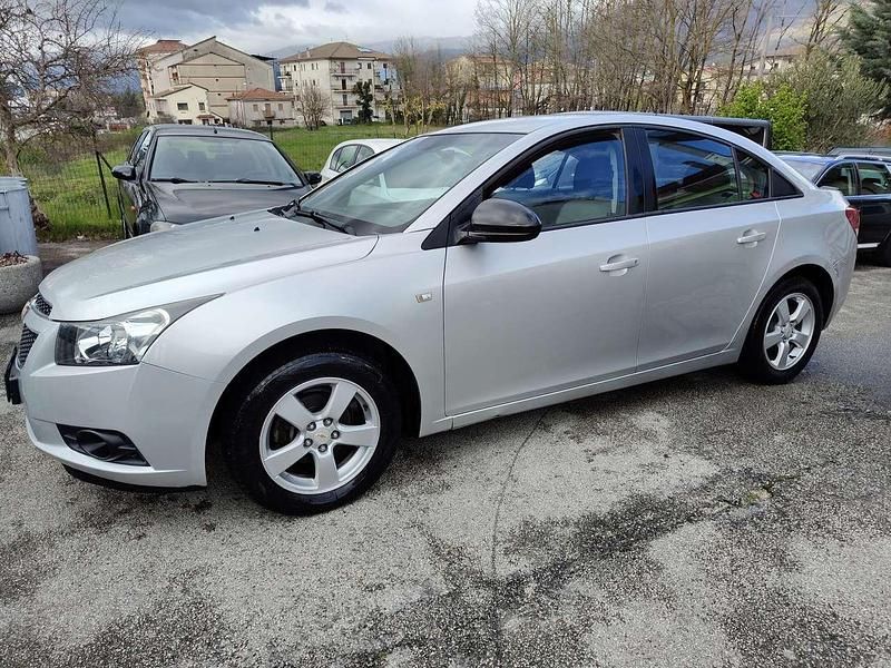 Usata Chevrolet Cruze LS 124 CV (91 kW) 2012 Argento Berlina