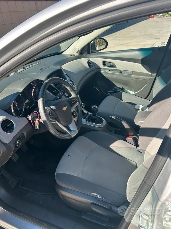 Usata Chevrolet Cruze LT 150 CV (110 kW) 2010 Grigio Berlina