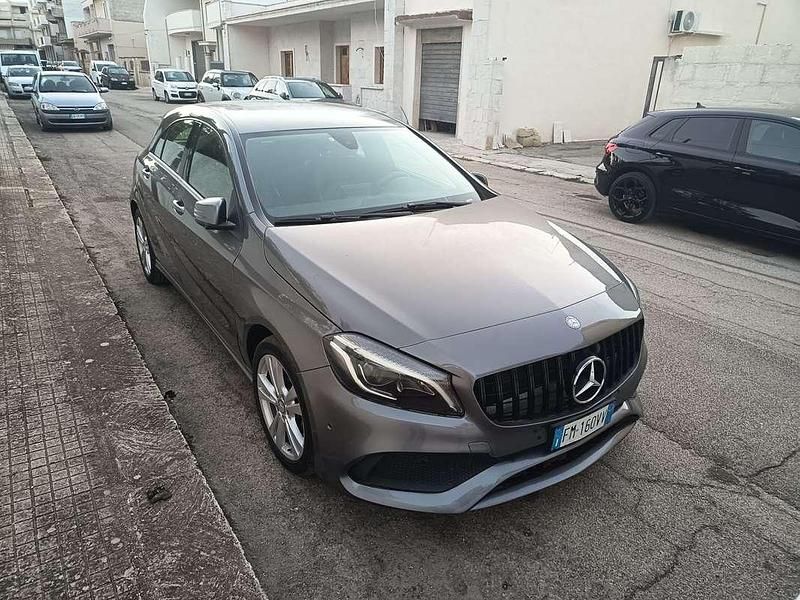 Usata Mercedes A180 109 CV (80 kW) 2017 Utilitaria