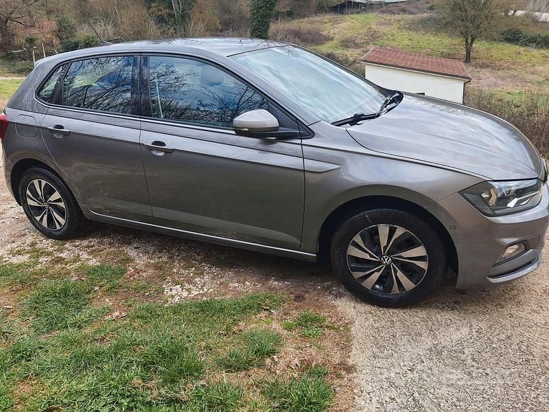 Usata VW Polo 95 CV (69 kW) 2021 Grigio Berlina