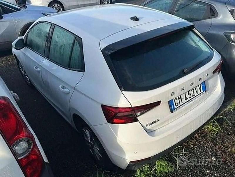Usata Skoda Fabia Ambition 80 CV (58 kW) 2023 Bianco Berlina