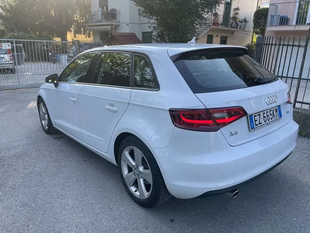 Usata Audi A3 Ambiente 110 CV (80 kW) 2015 Bianco Berlina