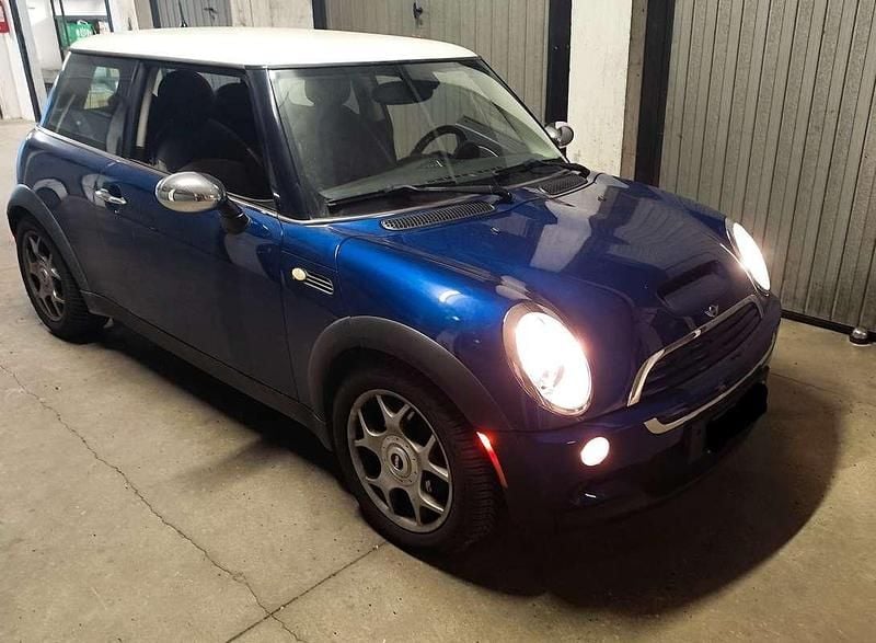 Begagnad Mini Cooper 116 HK (85 kW) 2004 Blå Halvkombi