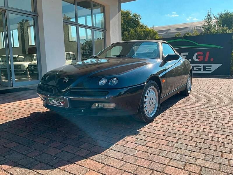 Usata Alfa Romeo GTV Lusso 150 CV (110 kW) 1998 Nero Coupé