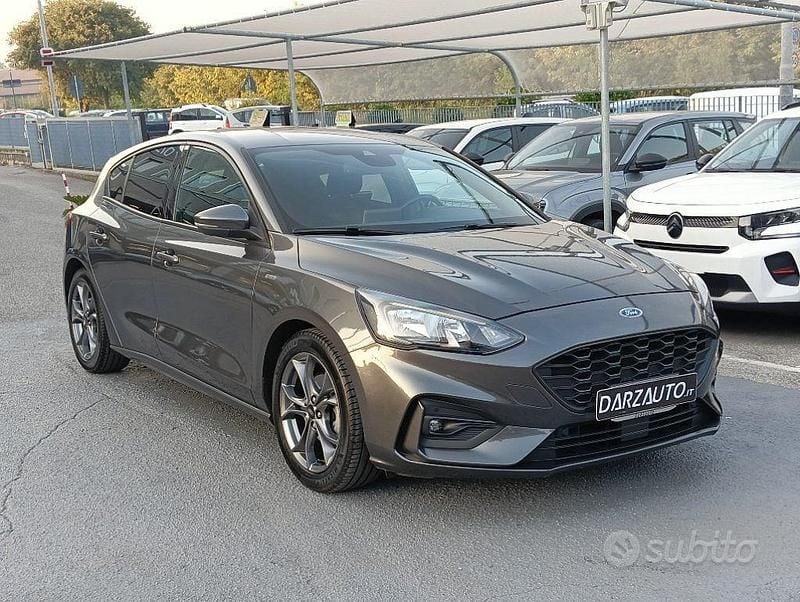 Usata Ford Focus ST-Line 125 CV (91 kW) 2019 Antracite metallizzato Berlina