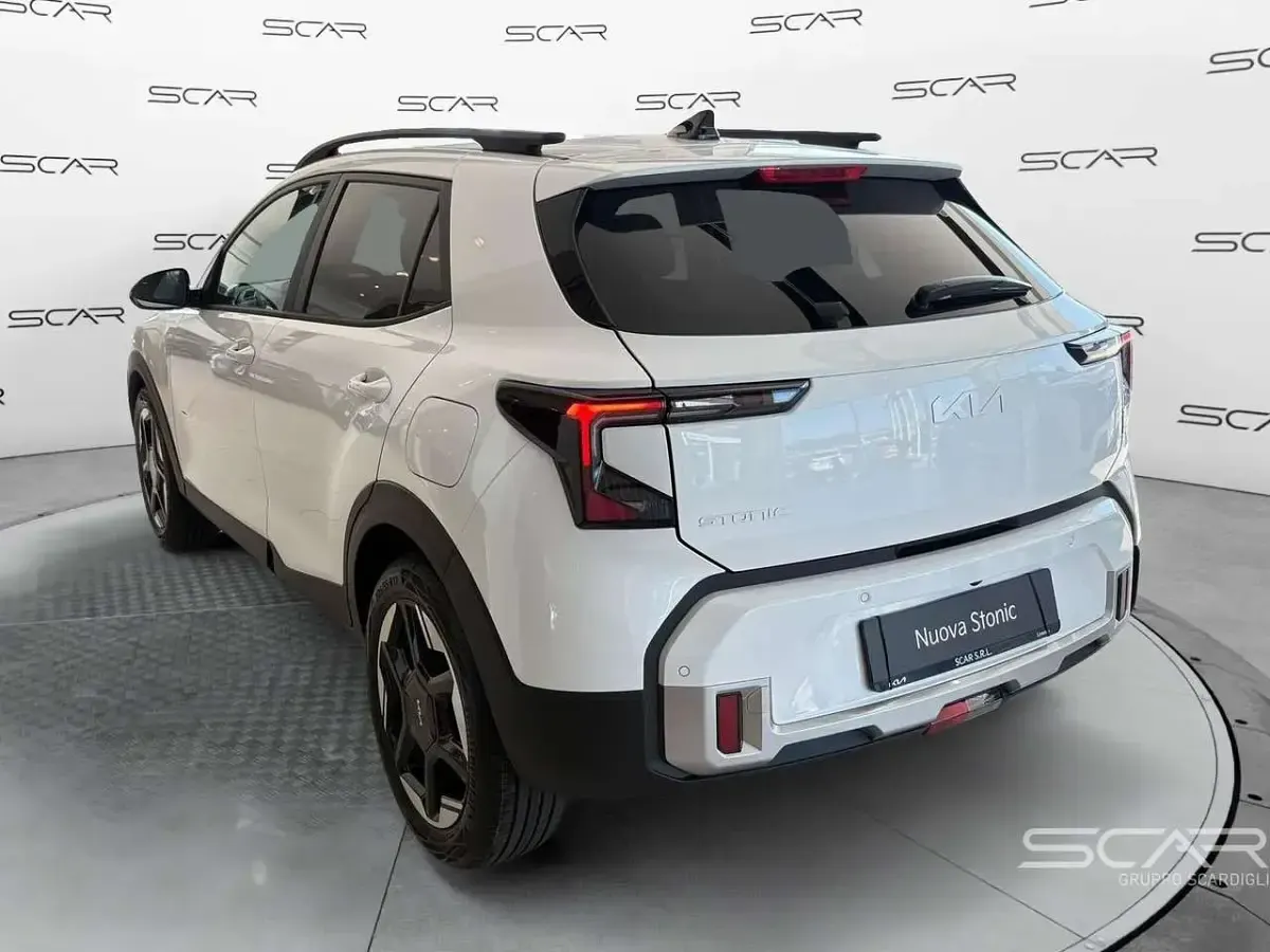 Nuova Kia Stonic Urban 101 CV (74 kW) 2026 Rosso SUV