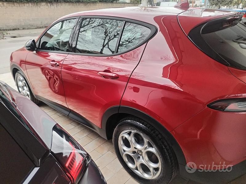 Usata Alfa Romeo Tonale Super 131 CV (96 kW) 2023 Rosso SUV