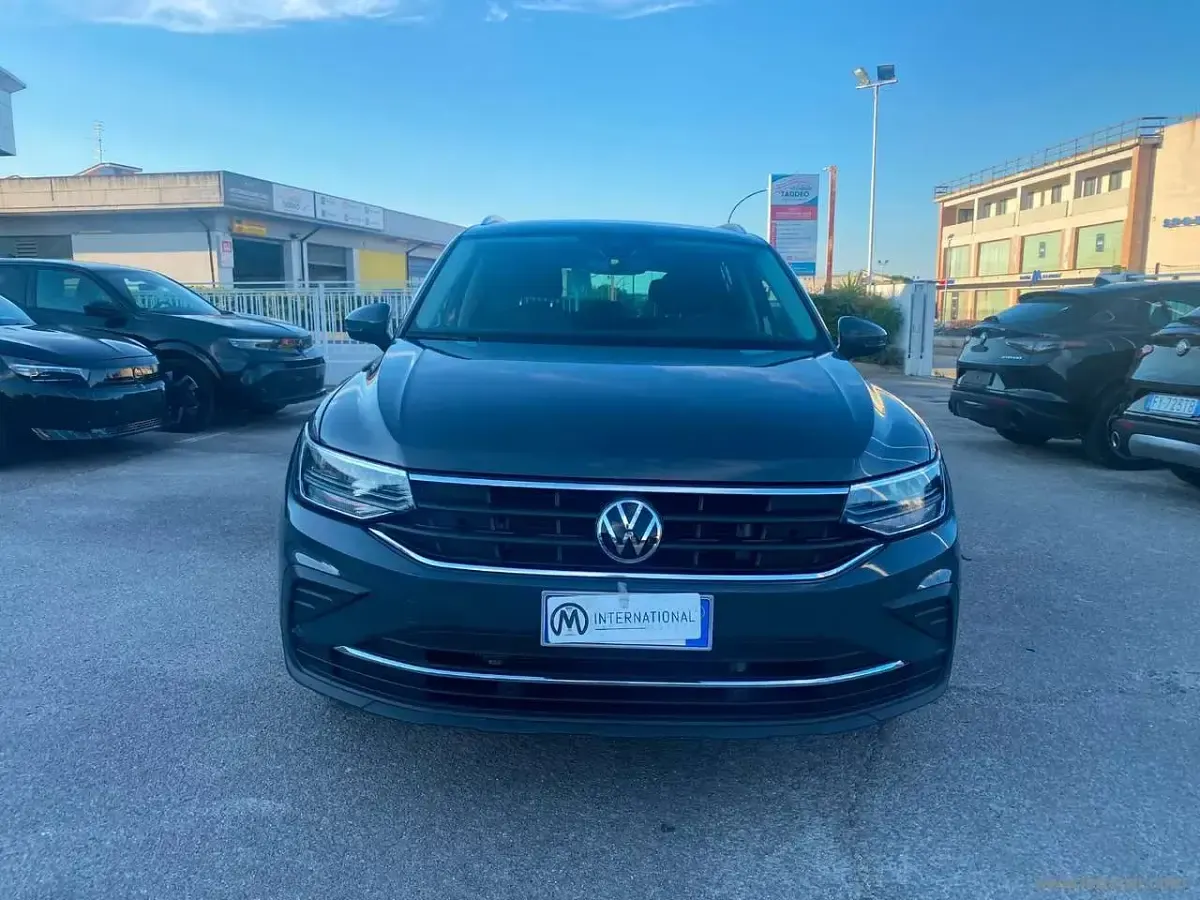 Usata VW Tiguan Life 150 CV (110 kW) 2021 Grigio SUV