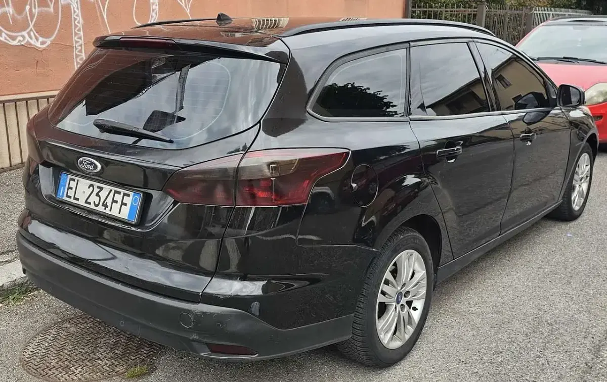 Begagnad Ford Focus Titanium 95 HK (69 kW) 2012 Other Kombi