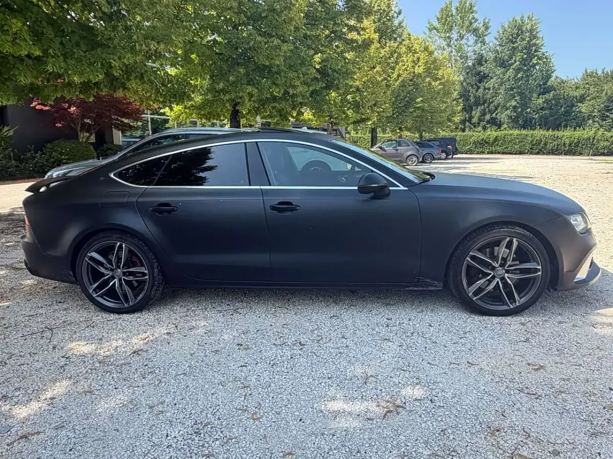 Usata Audi A7 Sportback Ambiente 245 CV (180 kW) 2012 Nero opaco wrap (argento met) Utilitaria