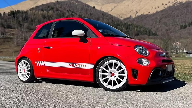 Usata Abarth 595 145 CV (106 kW) 2020 Rosso Utilitaria