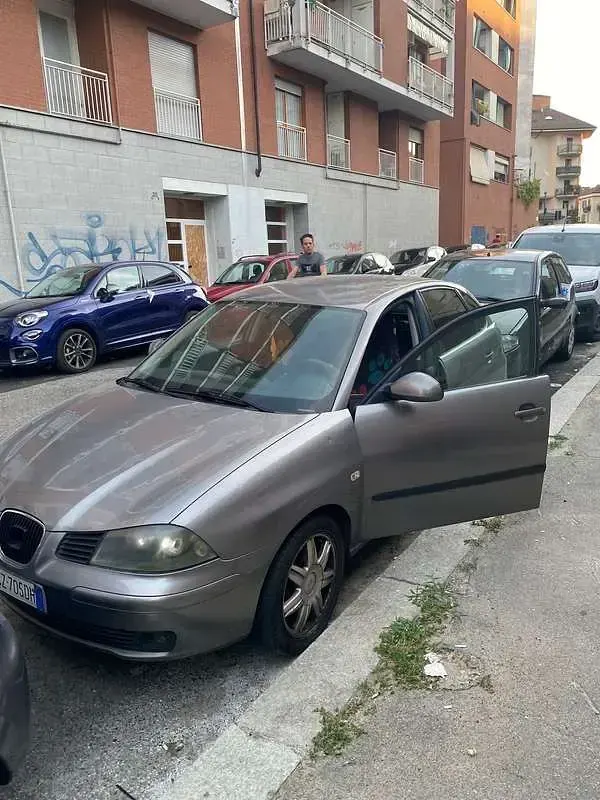 Usata Seat Ibiza Reference 69 CV (50 kW) 2006 Utilitaria