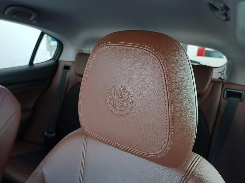 Usata Alfa Romeo Stelvio Business 160 CV (117 kW) 2019 Grigio SUV