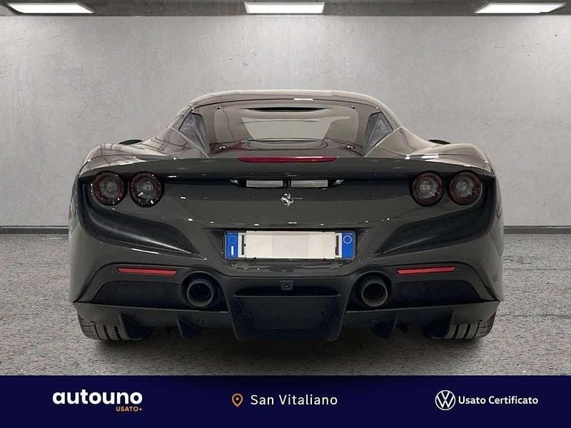 Usata Ferrari F8 721 CV (530 kW) 2021 Grigio Coupé