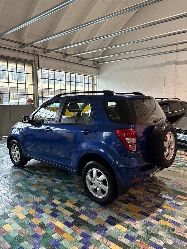 Blu Usata 2008 Daihatsu Terios SUV | 5900 € (Buon prezzo) - Immagine 1/4