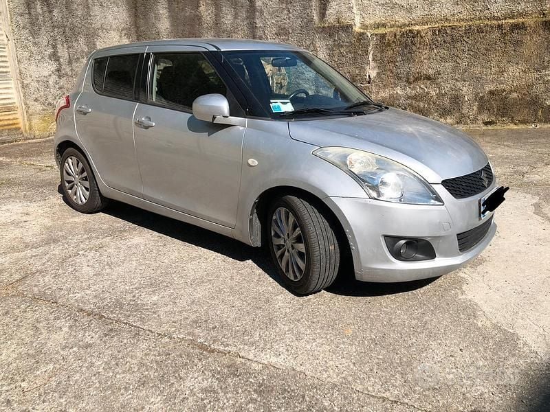 Usata Suzuki Swift 94 CV (69 kW) 2011 Grigio Utilitaria