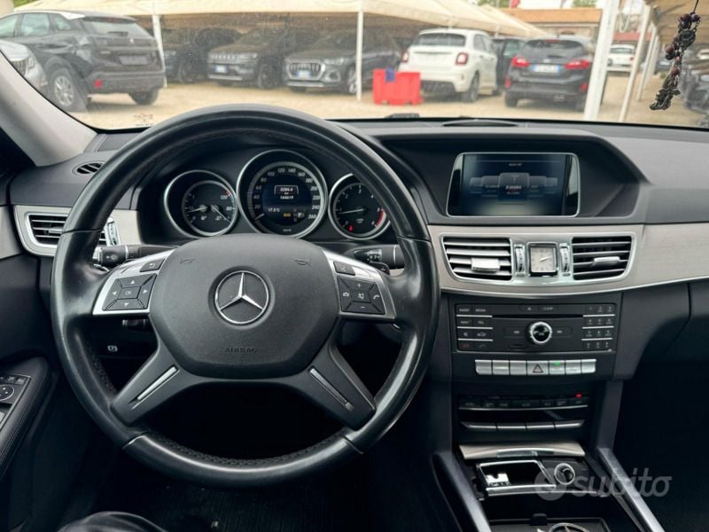 Usata Mercedes E200 136 CV (100 kW) 2015 Grigio Berlina