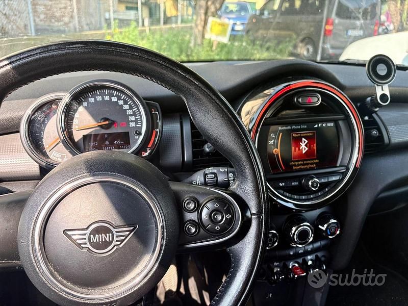 Usata Mini Cooper D 116 CV (85 kW) 2019 Bianco Utilitaria